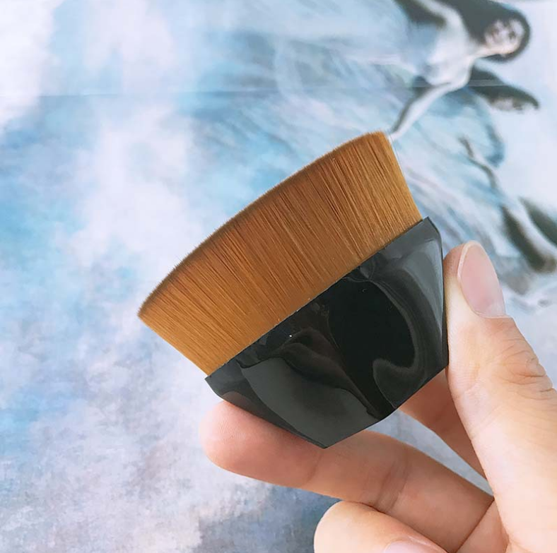 Magic Petal Foundation Brush Set
